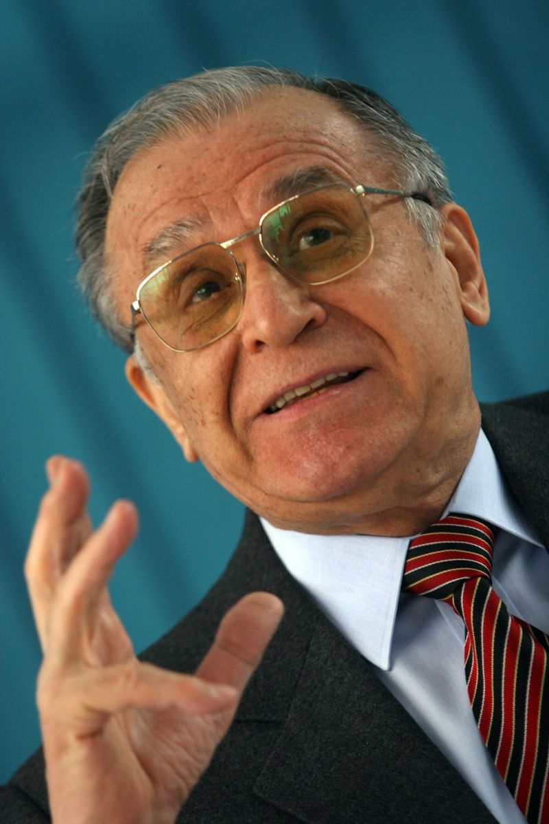 Tudor Chirilă, mesaj dur la adresa lui Ion Iliescu