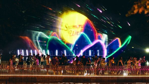 Ce faci &icirc;n weekendul 9-10 august 2025. Topul evenimentelor care vor avea loc &icirc;n București: Cinema sub stele, Summer Well, Anatolian Food Fest și multe altele pe care nu trebuie să le ratezi