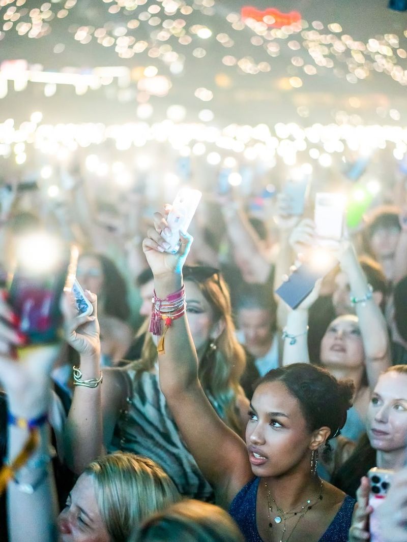 Vezi aici tarifele la mâncare și băuturi de la Untold X 