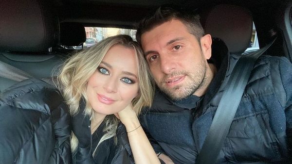 Laura Cosoi și soțul ei, Cosmin Curticăpean, au sărbătorit zece ani de la nuntă! Mesajul emoționat transmis de actriță: "Au fost 10 ani cu de toate, dar rodul iubirii noastre sunt cele patru minuni"