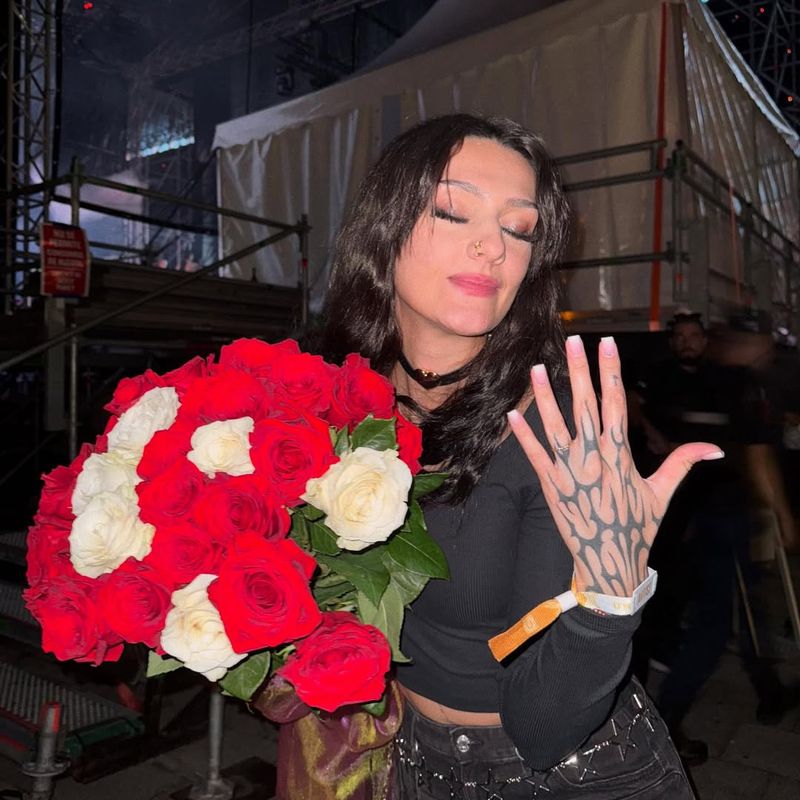 Moment unic la Untold! Bruja a fost cerută în căsătorie sub privirile zecilor de mii de fani 