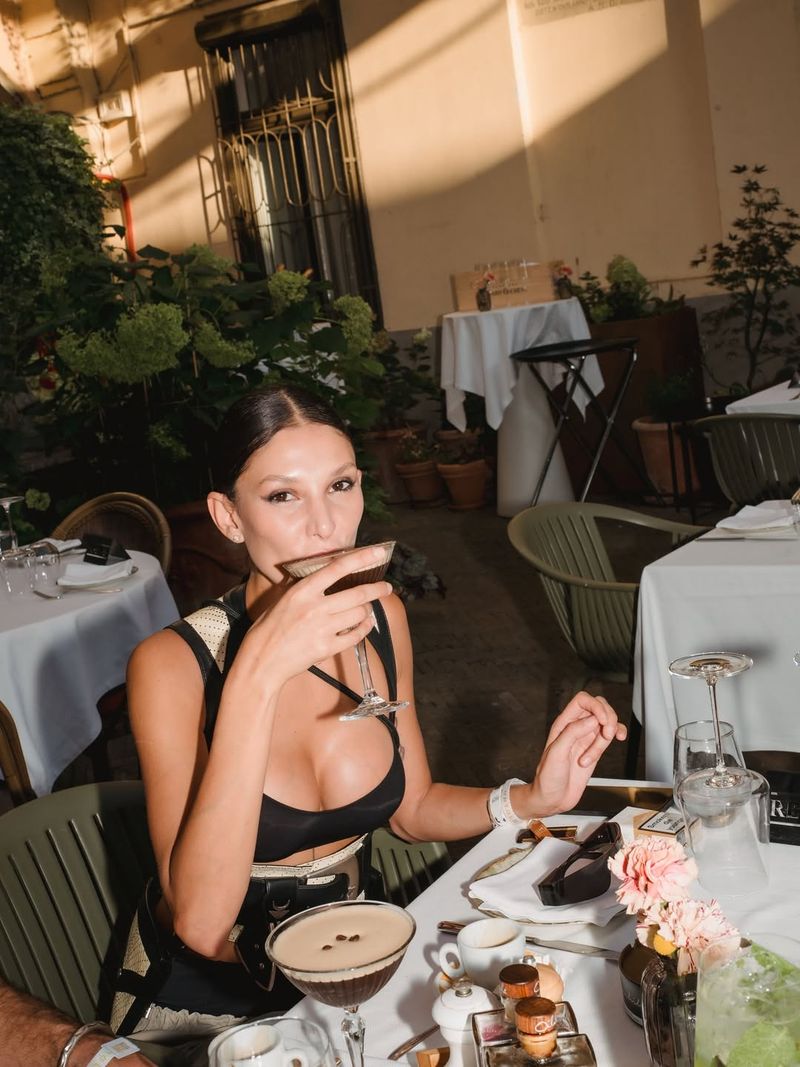 Can Yaman, la Untold X, alături de iubita lui, DJ Sara Bluma