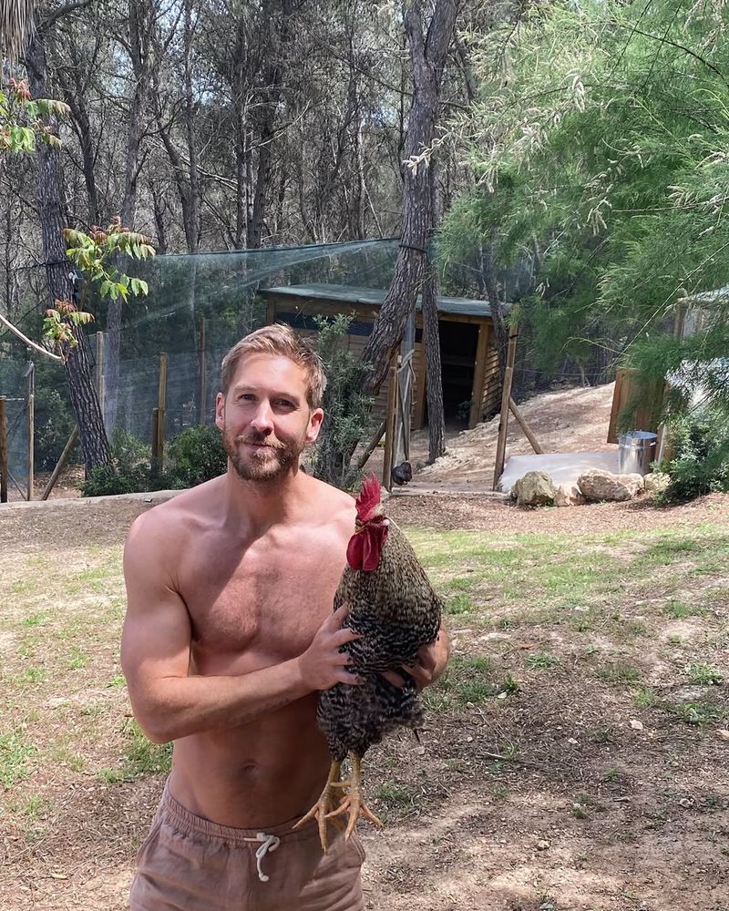 Calvin Harris, suferă profund după ce un animal de la ferma lui a fost ucis de câini 