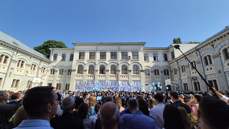 Cum învață elevii la Liceele „Gheorghe Lazăr” și „Gheorghe Șincai” din București? 