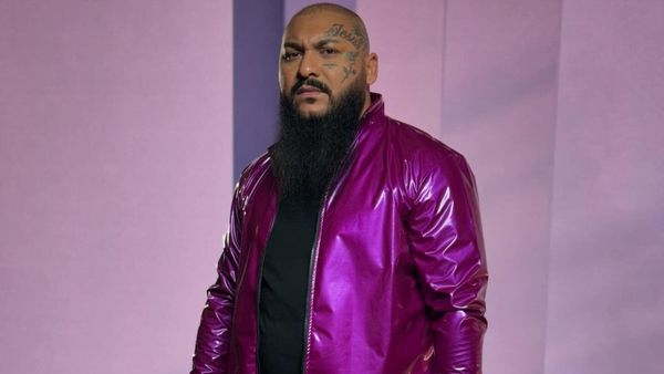 Dani Mocanu, premiat pe scena unui festival din Lunca Ilvei! Primarul i-a oferit o diplomă de excelență, la scurt timp după ce a scăpat de dosarul de proxenetism: &bdquo;Am o veste bună pentru voi!&rdquo;