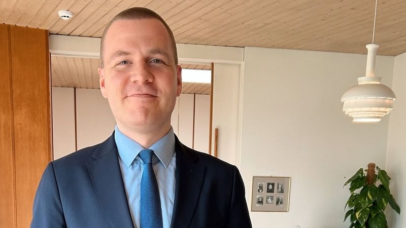 Cine este deputatul care s-a sinucis la doar 30 de ani in cladirea Parlamentului: "&bdquo;O viață t&acirc;nără s-a sf&acirc;rșit mult prea devreme&rdquo;
