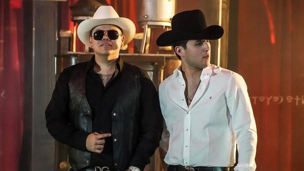 Dumnezeule mare, ce tragedie! Ernesto Barajas, solistul trupei Enigma Norteño, împușcat mortal în plină stradă dupa mai multe amenintari cu moartea