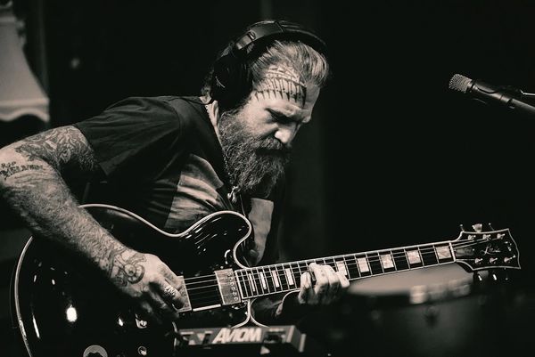 TRAGEDIE &icirc;n muzica rock! Brent Hinds, chitaristul legendarei trupe Mastodon, a murit la 51 de ani &icirc;ntr-un accident teribil de motocicletă