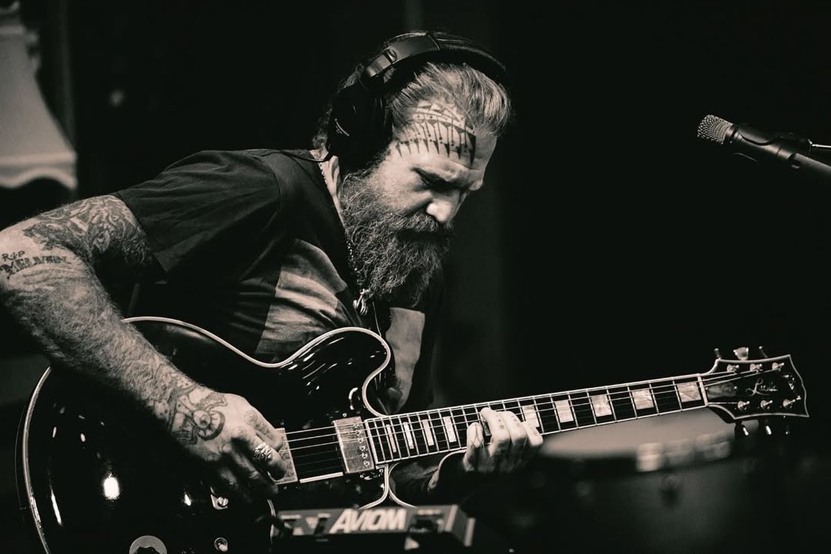 Brent Hinds a murit