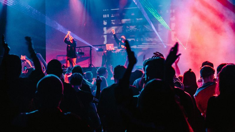 Ce faci &icirc;n weekendul 23-24 august 2025? Topul celor mai tari evenimente, concerte și festivaluri organizate &icirc;n București