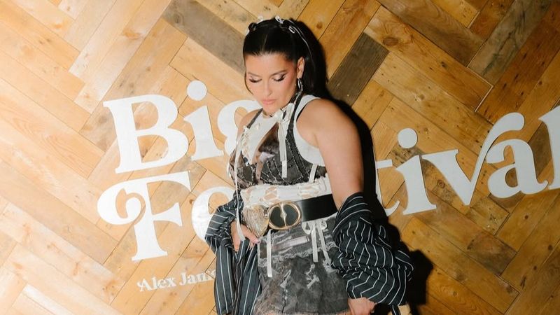 Nelly Furtado, replică genială pentru body-shamers: &bdquo;Mai bine ca niciodata!&rdquo; Apariția spectaculoasă a artistei pe scena