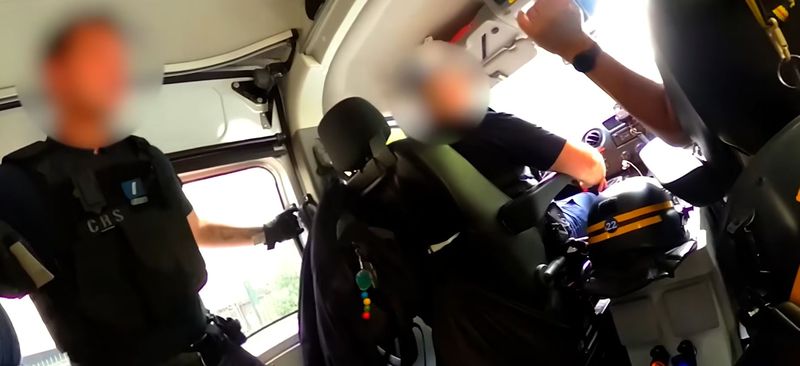 Cristi salvat de politisti in ultimul moment