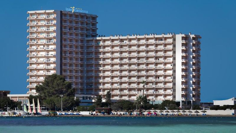 Teroare la un resort de 4 stele! Peste 100 de turiști, printre care un bebeluș de 15 luni și o femeie &icirc;nsărcinată, loviți de o toxiinfecție cu salmonella