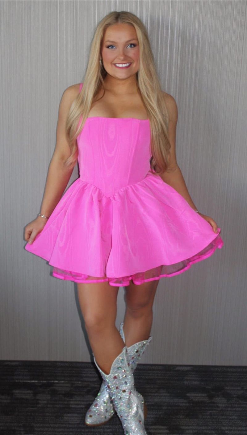 Laken Snelling si-a scuns copilul mort 