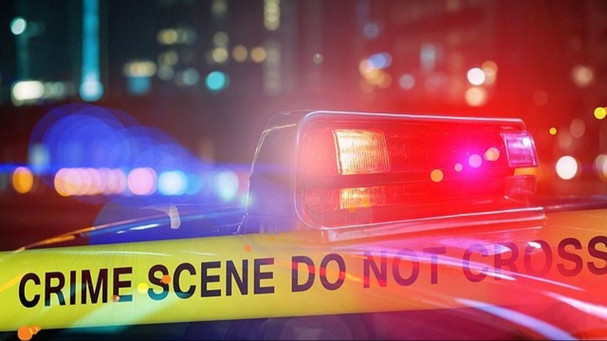 O femeie din Prahova a fost bătută pe stradă şi lovită cu maşina de amantul său