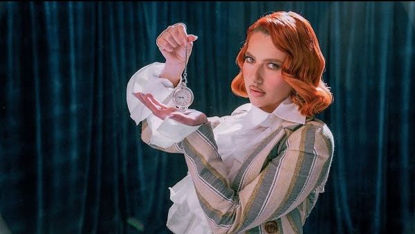 Lidia Buble a lansat videoclipul piesei Tic Tac. Mesajul artistei: "Timpul trece, dar emoțiile răm&acirc;n. &Icirc;ți las o parte din sufletul meu &icirc;n această piesă"