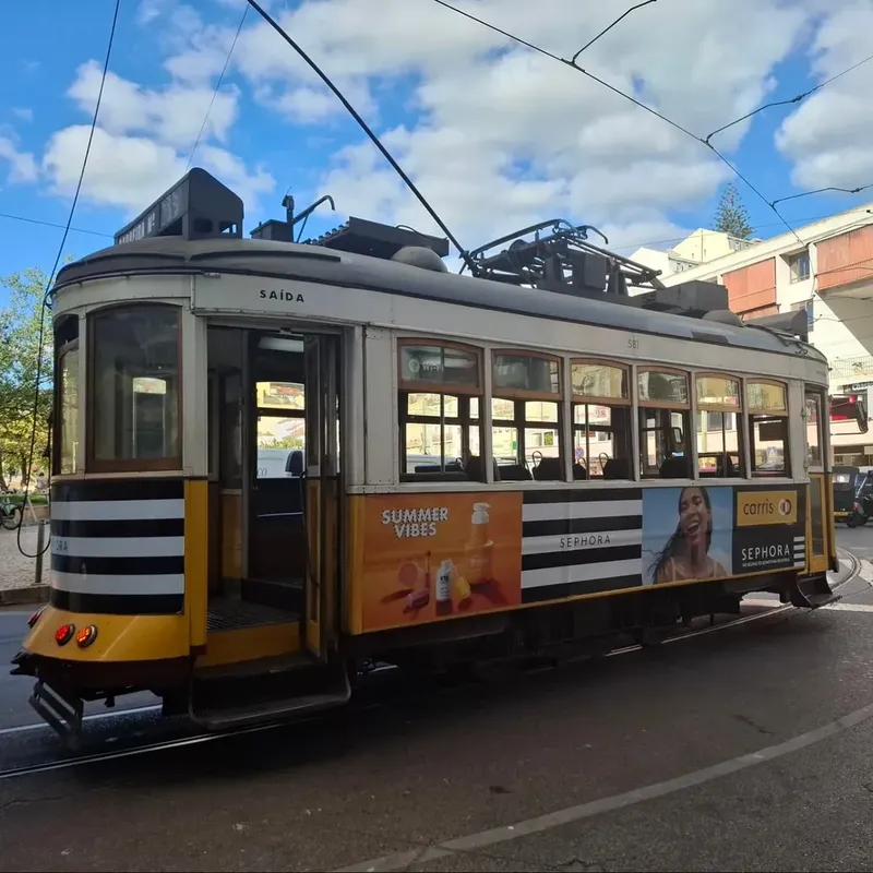 16 persoane au murit în accidentul de funicular din Lisabona
