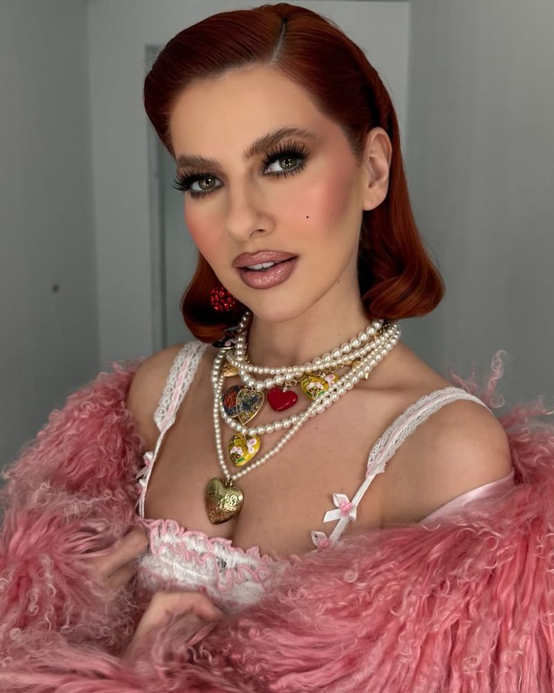 De ce a fost bătută Lidia Buble de o bătrânică? 