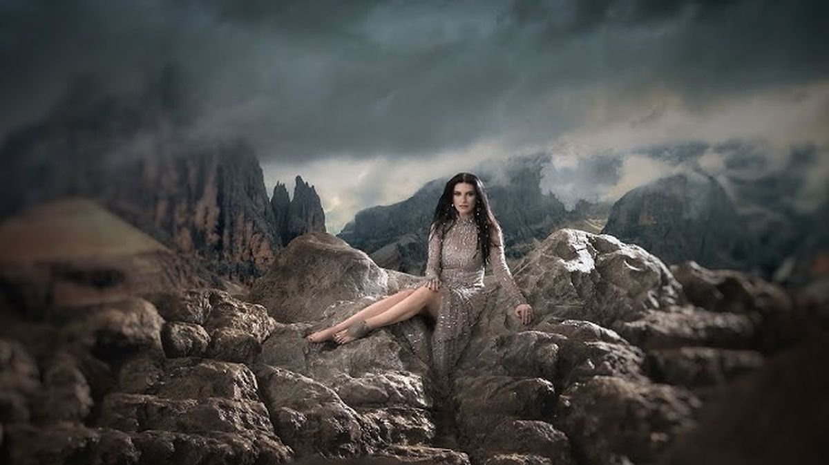 Laura Pausini - La Mia Storia Tra Le Dita