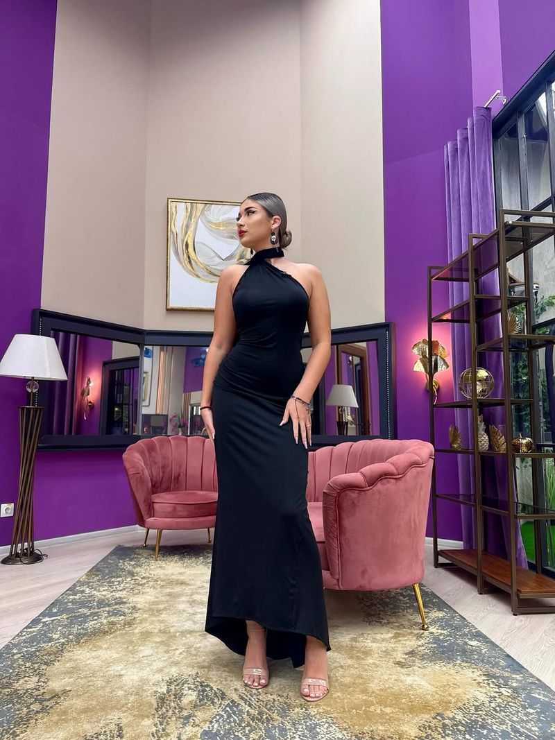 Manuela, primul live după descalificare. Ce a declarat? 