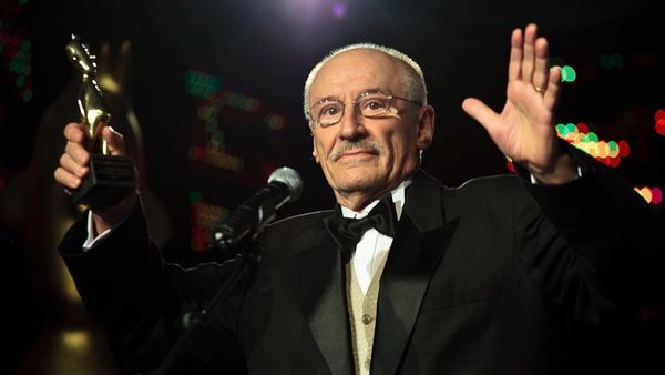 Victor Rebengiuc se retrage de pe scena teatrului românesc: „Am aproape 70 de ani de când fac meseria asta, e suficient”. Ce spune despre pensia pe care o primește?