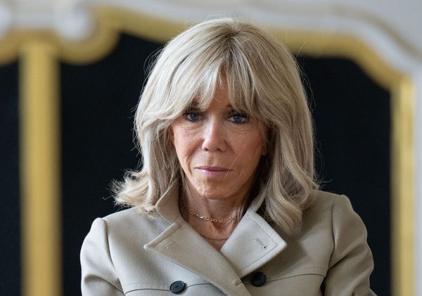 Ce "dovezi stiintifice" va prezenta in instanta Brigitte Macron pentru a demonstra ca este FEMEIE