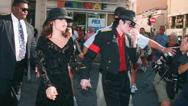 Priscilla Presley, atac dur la adresa lui Michael Jackson: &bdquo;A fost manipulator! Am fost șocată de căsătoria cu Lisa Marie&rdquo;