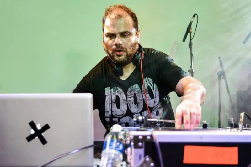  Keith McIvor a murit