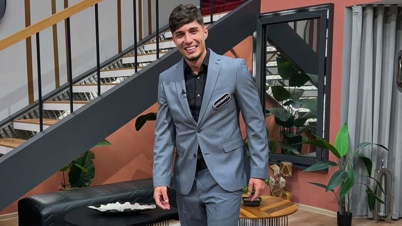 După aniversare, Dorobanțu face o MĂRTURISIRE ULUITOARE: "Era diferit".&nbsp;Concurentul din Casa Iubirii spune adevărul fără ocolișuri. Mesajul apărut după ziua de naștere i-a pus pe susținători pe g&acirc;nduri. Toți au citit, puțini au avut curaj să comenteze