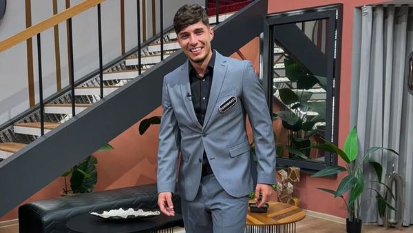 După aniversare, Dorobanțu face o MĂRTURISIRE ULUITOARE: "Era diferit".&nbsp;Concurentul din Casa Iubirii spune adevărul fără ocolișuri. Mesajul apărut după ziua de naștere i-a pus pe susținători pe g&acirc;nduri. Toți au citit, puțini au avut curaj să comenteze