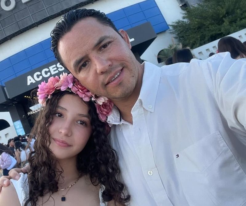 O fată de 14 ani a murit după ce ar fi suferit o operație de mărire a sânilor