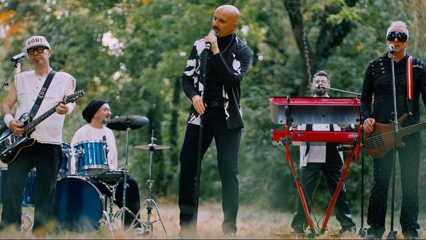 VOLTAJ - Ne-am Promis