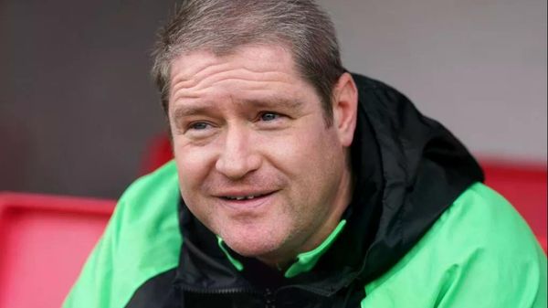 Fiul lui Matt Beard, MESAJ DUREROS după moartea antrenorului de fotbal. Vocea tatălui său &icirc;i răsună &icirc;n suflet: "Chiar și atunci c&acirc;nd aveam o zi proastă, obișnuia să-mi spună mereu". Cuvintele t&acirc;nărului te vor face sa versi lacrimi