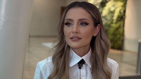 Făcea asta chiar în fața copiilor! Alina Sorescu, noi declarații despre calvarul trăit în căsnicia cu Alexandru Ciucu: "Fetițele puneau repede mâna pe telefon, sunau bunicii". MĂRTURIA care șochează publicul