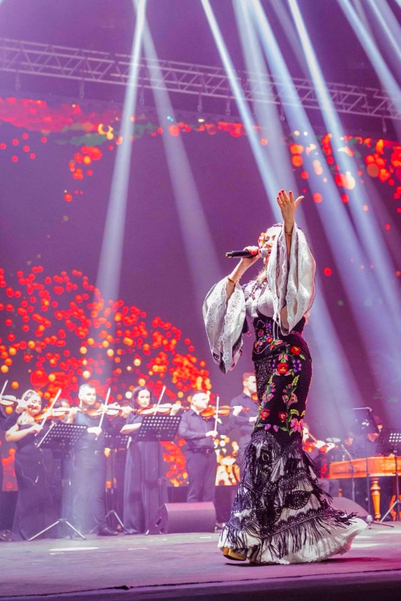 Adriana Ochișanu, despre orchestra Lăutarii 