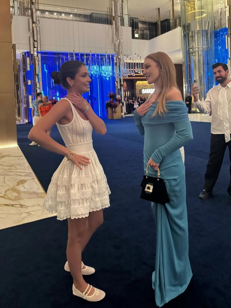 Andreea Bostănică și Meryem Uzerli 