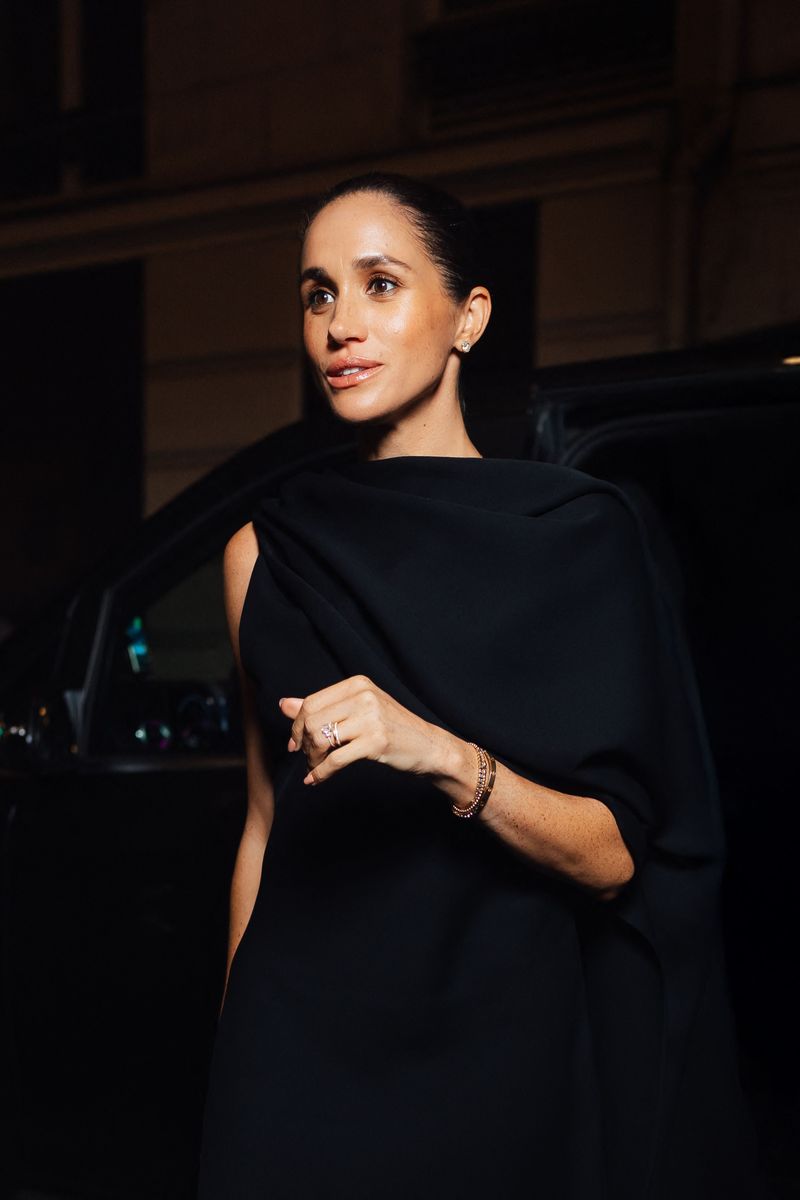 Meghan Markle a dat-o din nou in bara