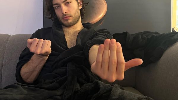 E OFICIAL! Toto Dumitrescu va fi tată! Iubita lui este &icirc;nsărcinată, veste confirmată chiar de avocatul fiului lui Ilie Dumitrescu