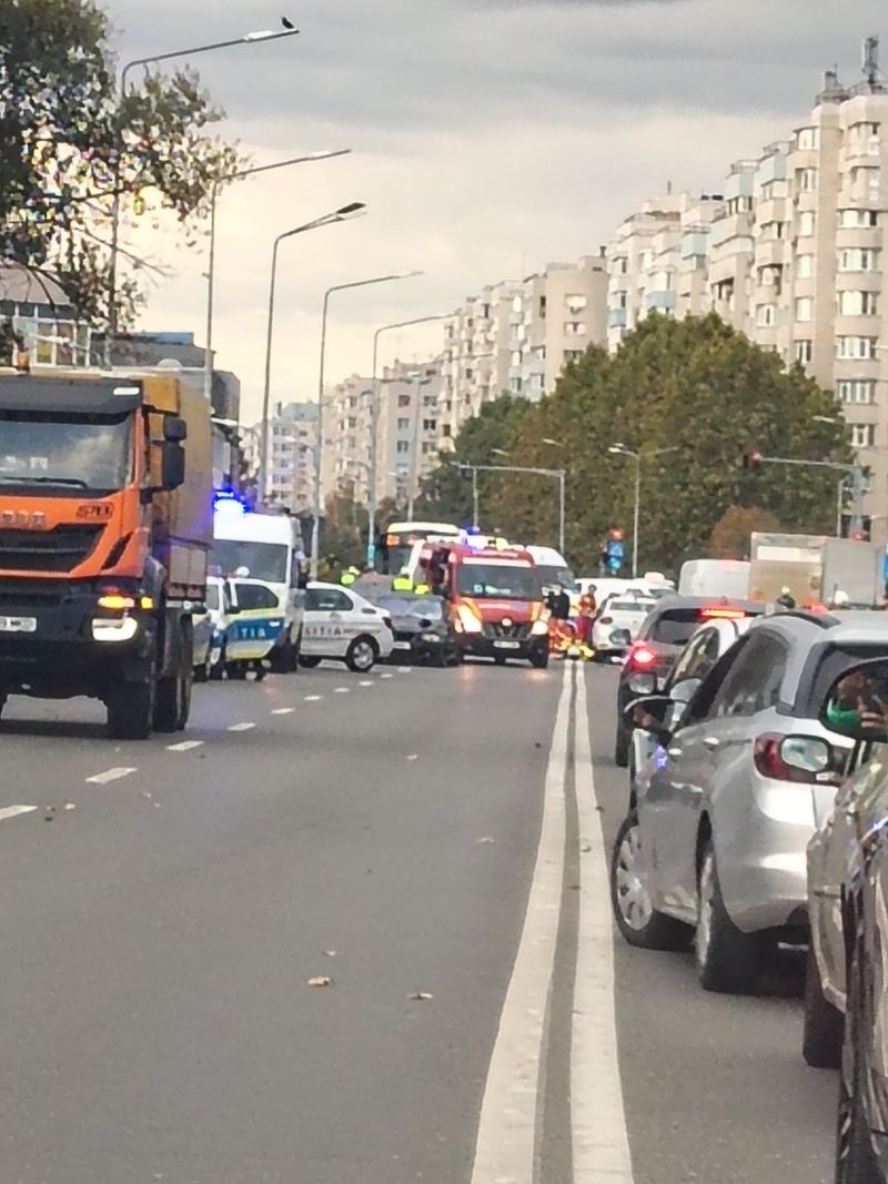 O femeie de 35 de ani a fost ucisă pe trecerea de pietoni 