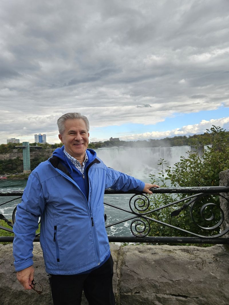 Doru Octavian, dus de urgență la spital înaintea unui spectacol 