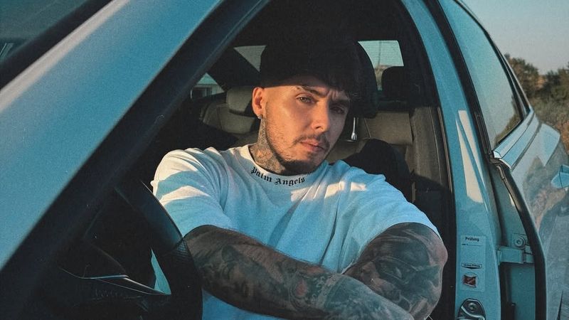 Lino Golden, vacanță de vis &icirc;n Dubai, alături de noua iubită! Ce a declarat artistul despre cea care i-a cucerit inima după divorțul de Delia: &bdquo;Am renăscut și sunt mai fericit ca niciodată&rdquo;