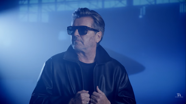 Thomas Anders a lansat "Lost in your eyes", piesă extrasă de pe albumul "...Sings Modern Talking: Romantic Warriors". 