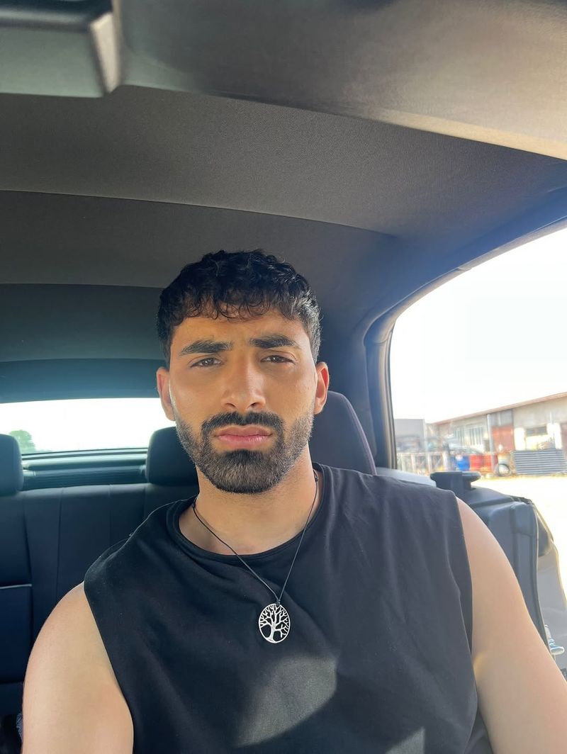 Ahmed, enervat la culme de Veronica 