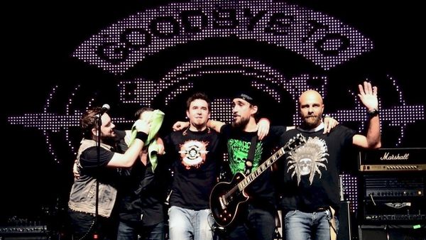 10 ani de la tragedia din clubul Colectiv. Andrei Găluț, singurul supraviețuitor al trupei Goodbye to Gravity, revine &icirc;n fața publicului: &bdquo;Cred că oamenii trebuie să-și amintească ce ni s-a &icirc;nt&acirc;mplat&rdquo;