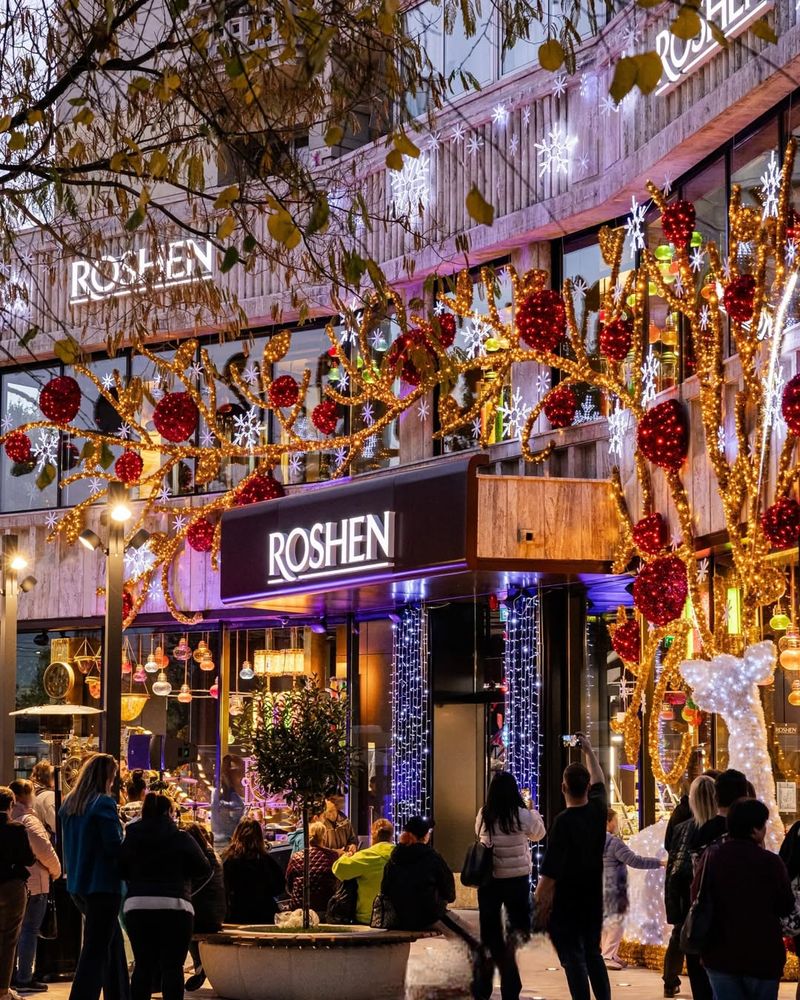 Imagini cu magazinul Roshen din București 