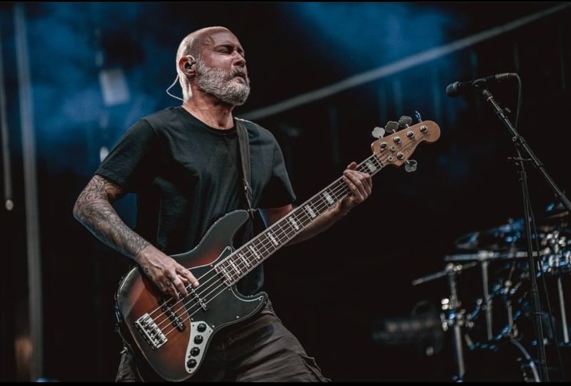 Cum a fost găsit Sam Rivers? 