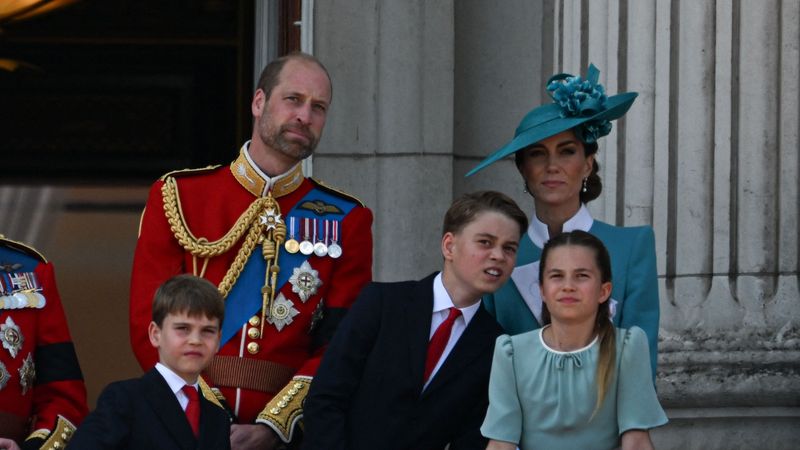 Prinţul William vorbeşte deschis despre cum le-a spus copiilor despre diagnosticul de cancer al mamei lor