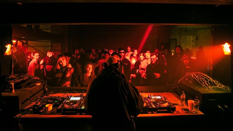 Ce faci în weekendul 15-16 noiembrie 2025? Lista celor mai tari evenimente, concerte, târguri și spectacole care vor avea loc în București