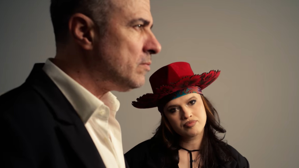 VUNK & Eligarf - Parfum de &icirc;mbrățișare