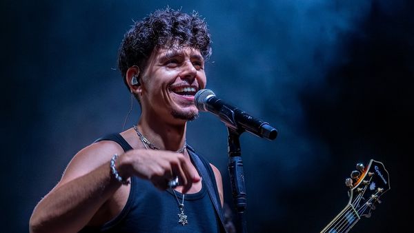 Ce i s-a întâmplat lui Emilian a stârnit un val de REVOLTĂ: "N-am văzut așa nesimțire în viața mea". Artistul povestește cu lux de amănunte prin ce a trecut: "A avut noroc că m-am grăbit să plec"